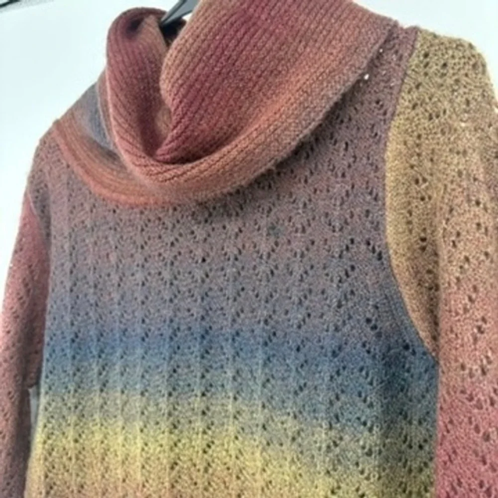 Royal‎ Robbins Ombre Burgundy Open Knit Cowl Neck Sweater Size S